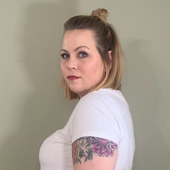 Meet your Posher, Paige - Picture 5 of 5